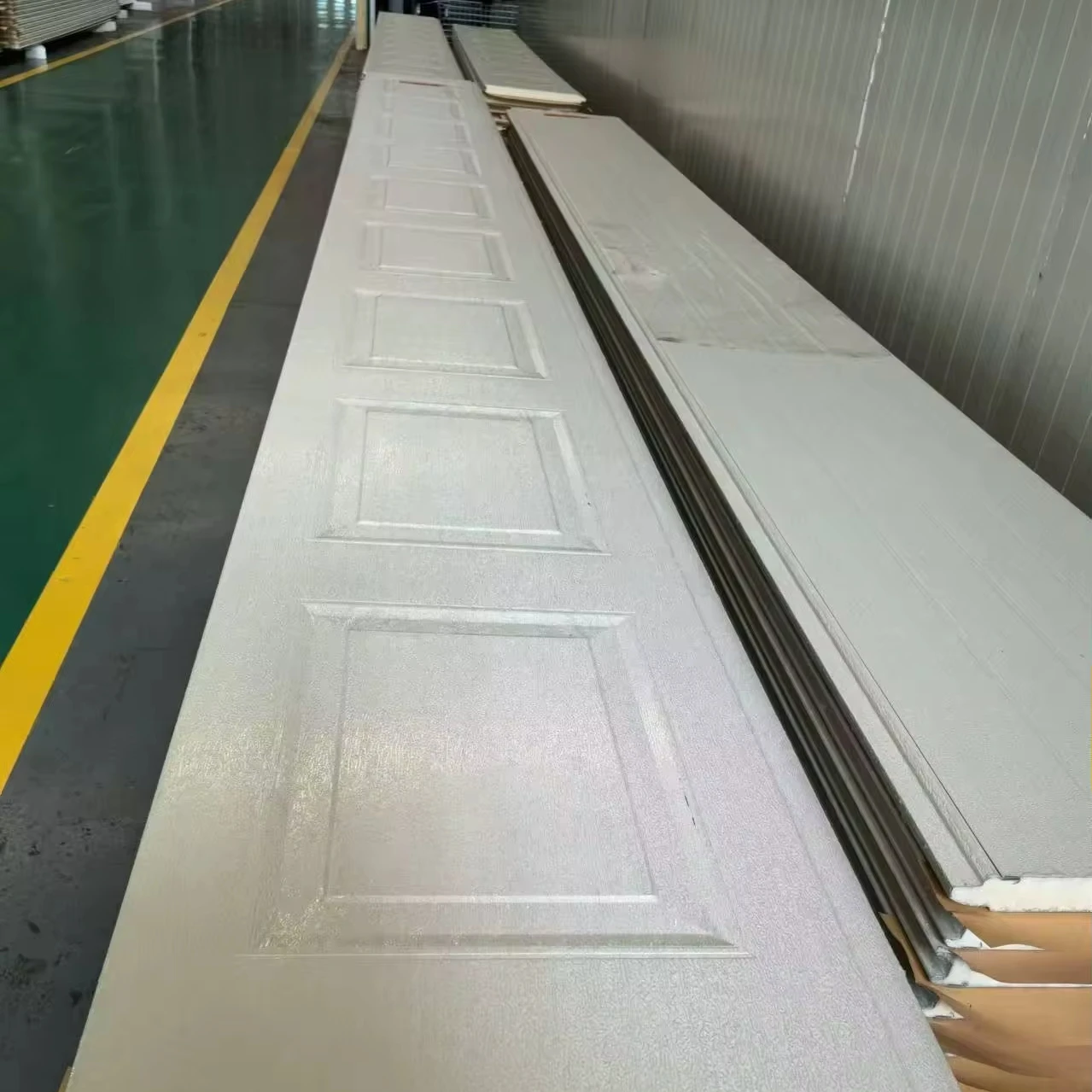 Overhead Garage Doors for Homes Henan PU Foam  Black Insulated Garage Doors 12x12 Garage Door