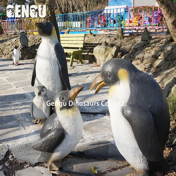 Remote Control Life Size Animal Model Animatronic Penguin Statue