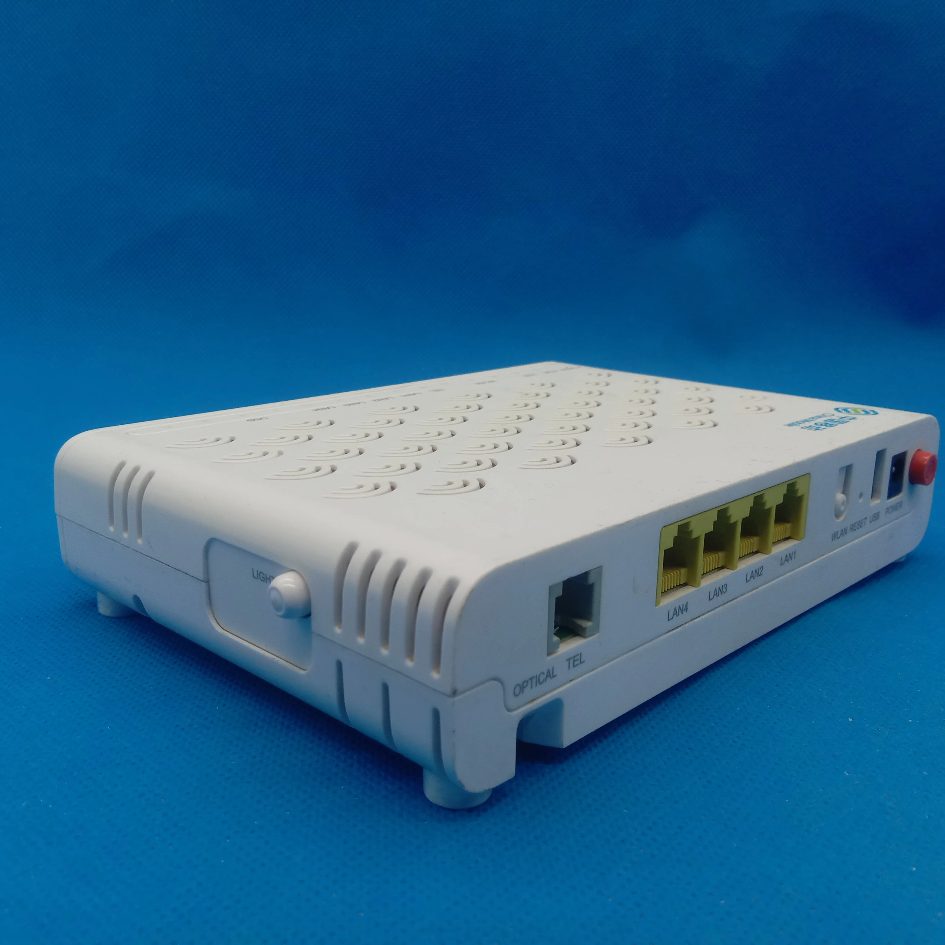 High Quality F660 ONU 1GE+3FE +1TEL+ 1USB  EPON GPON Modem for ZTE F660 second hand /new
