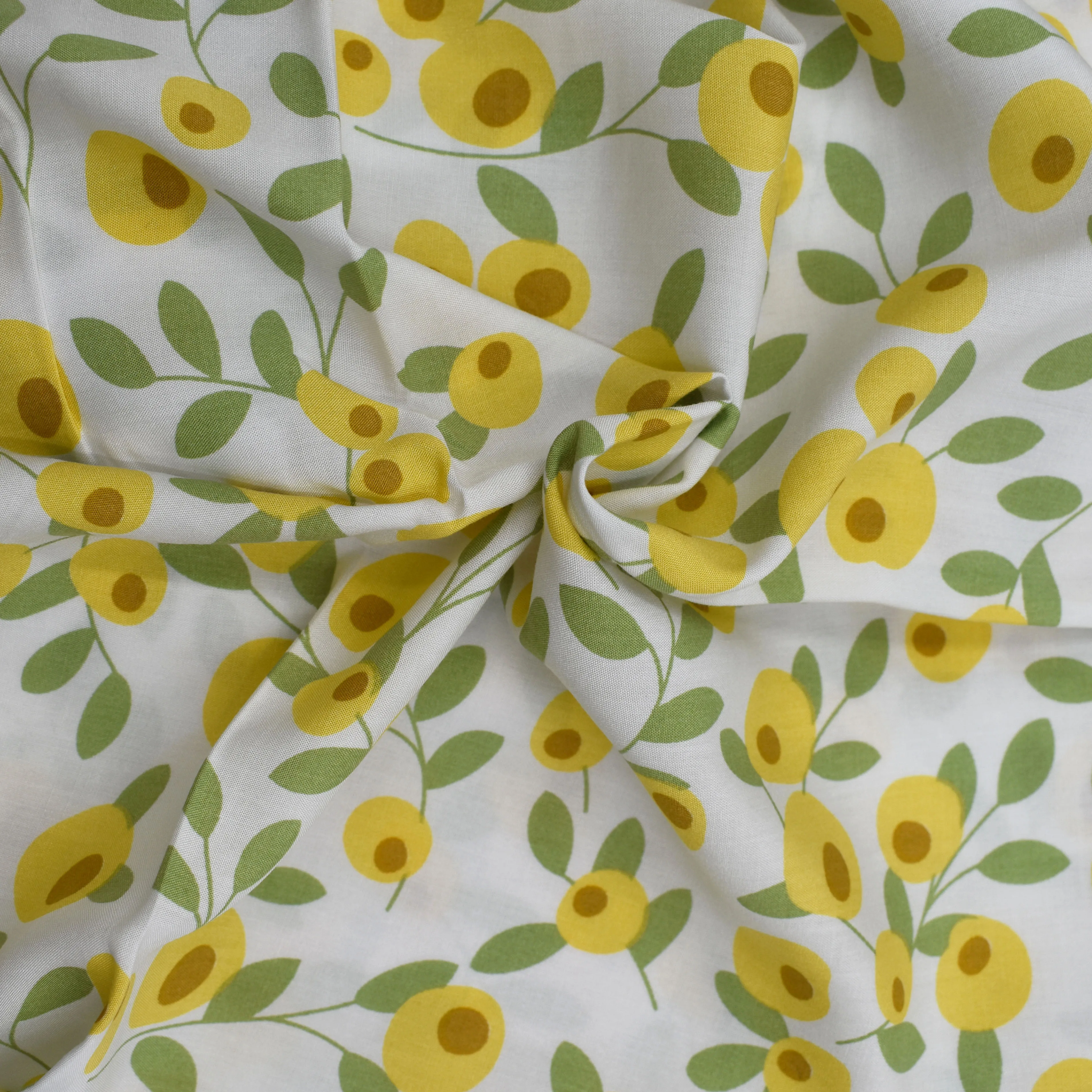 Popular 100 Viscose Floral Printed 45*45 Woven 100% Rayon Viscos Dress Fabric for Women Skirt