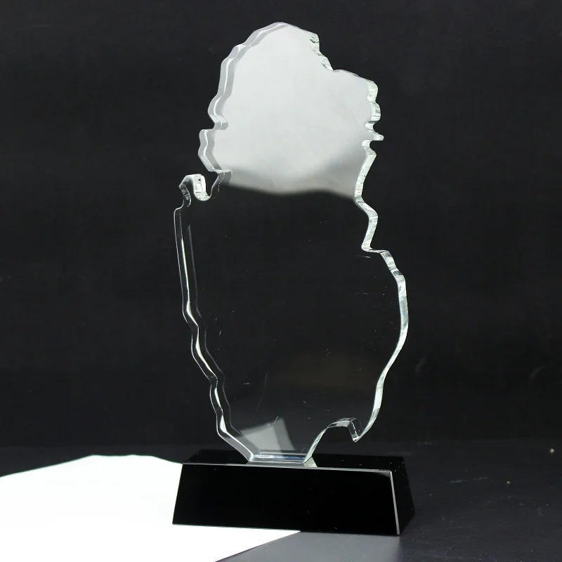 Hot Selling Arabic Crystal Qatar Map Trophy Awards For Art Collectible Souvenirs
