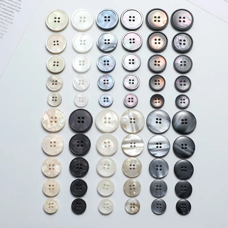 4-Holes Garment Accessory High Quality Jacket Overcoat Plastic Resin Engraved Name LOGO Customize Sewing Buttons
