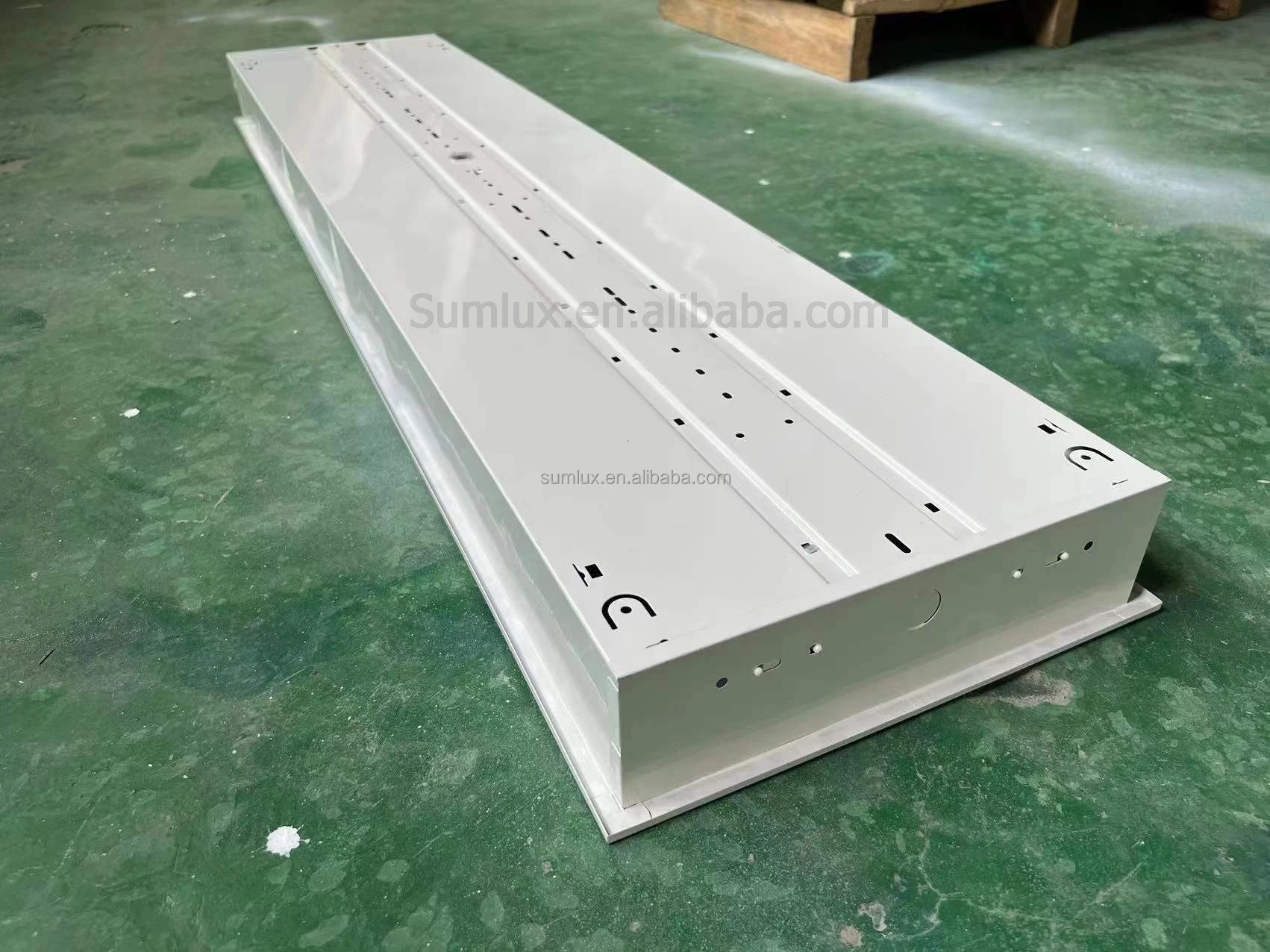 OEM service T8 grille light 3x18w 2x4ft 120x60cm 1.2m surface mounted panel light with opal or prismatic diffuser