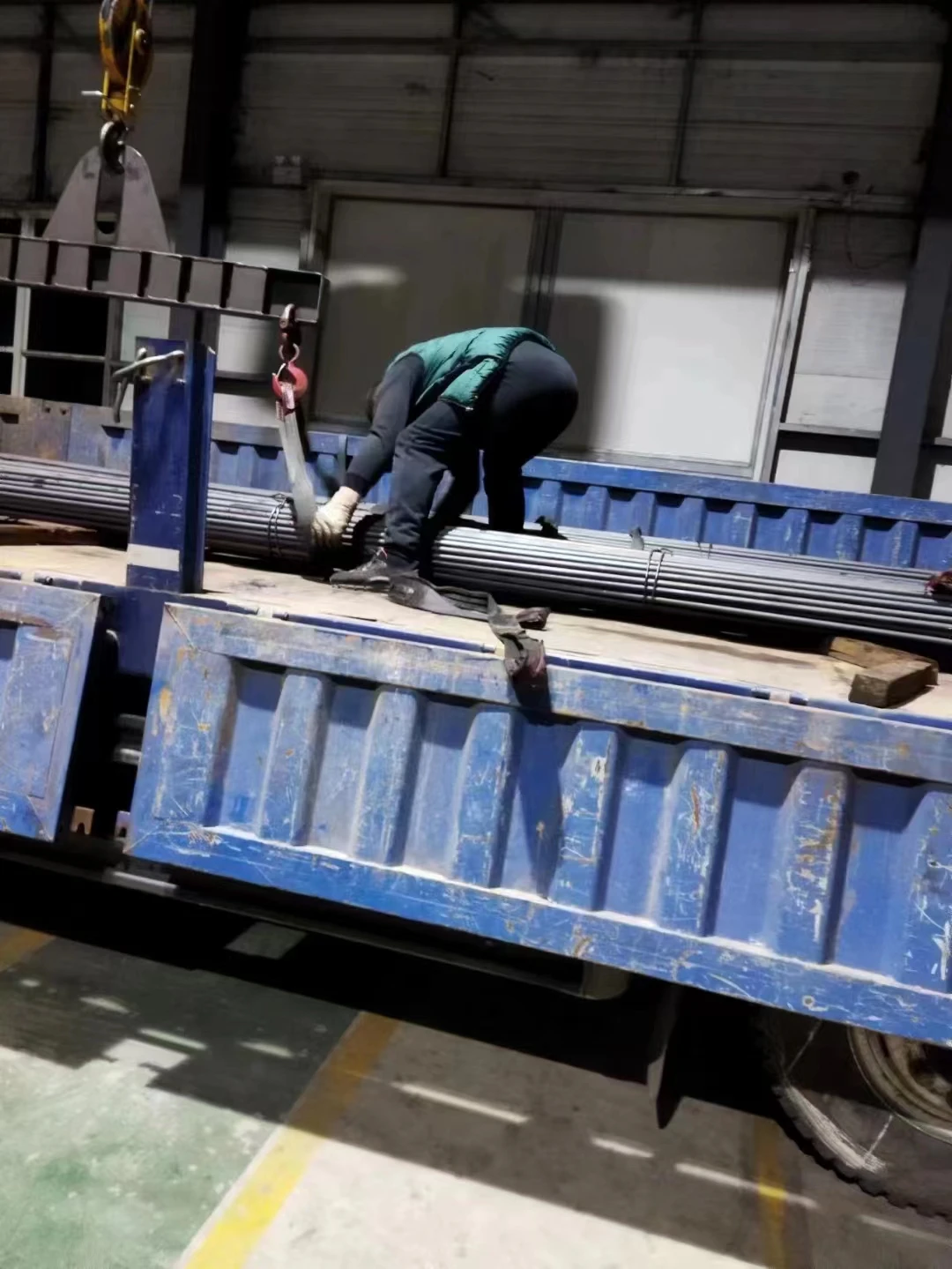 Q235 Ss400 ASTM A36 S235jr Q345b S355jr SAE1020 SAE1045 Carbon Round Iron Rod/Square Steel Bar