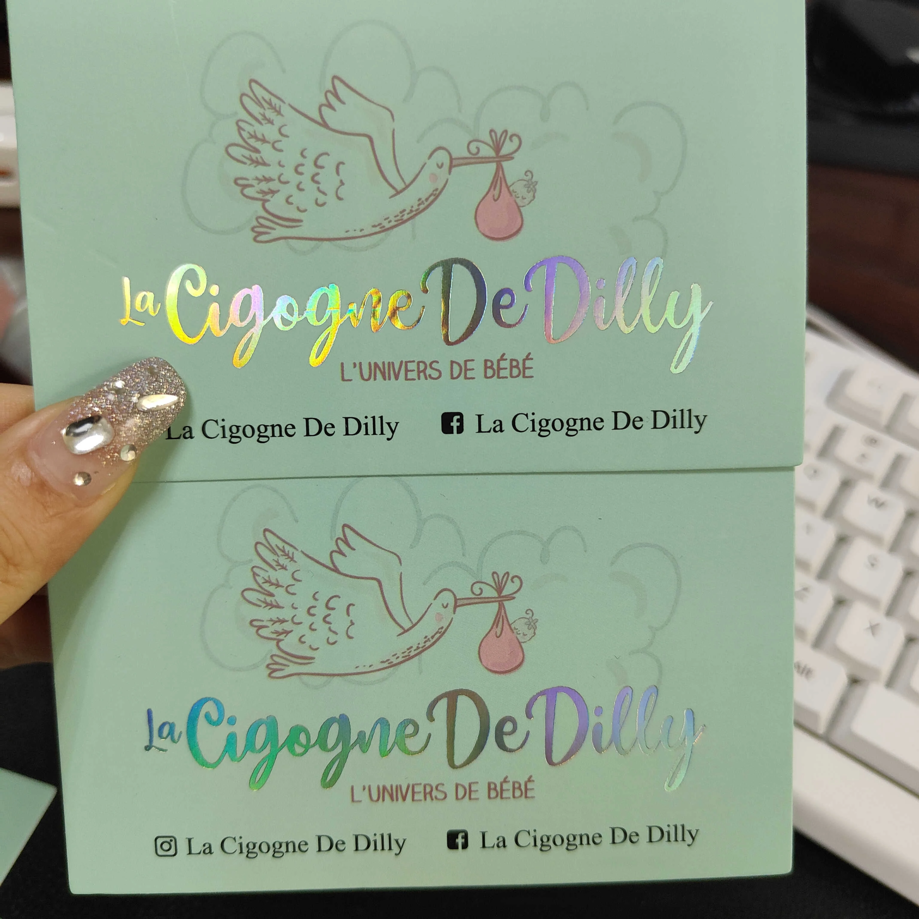 Custom deluxe high-end 7* 11cm 400g holographic double-sided printed card