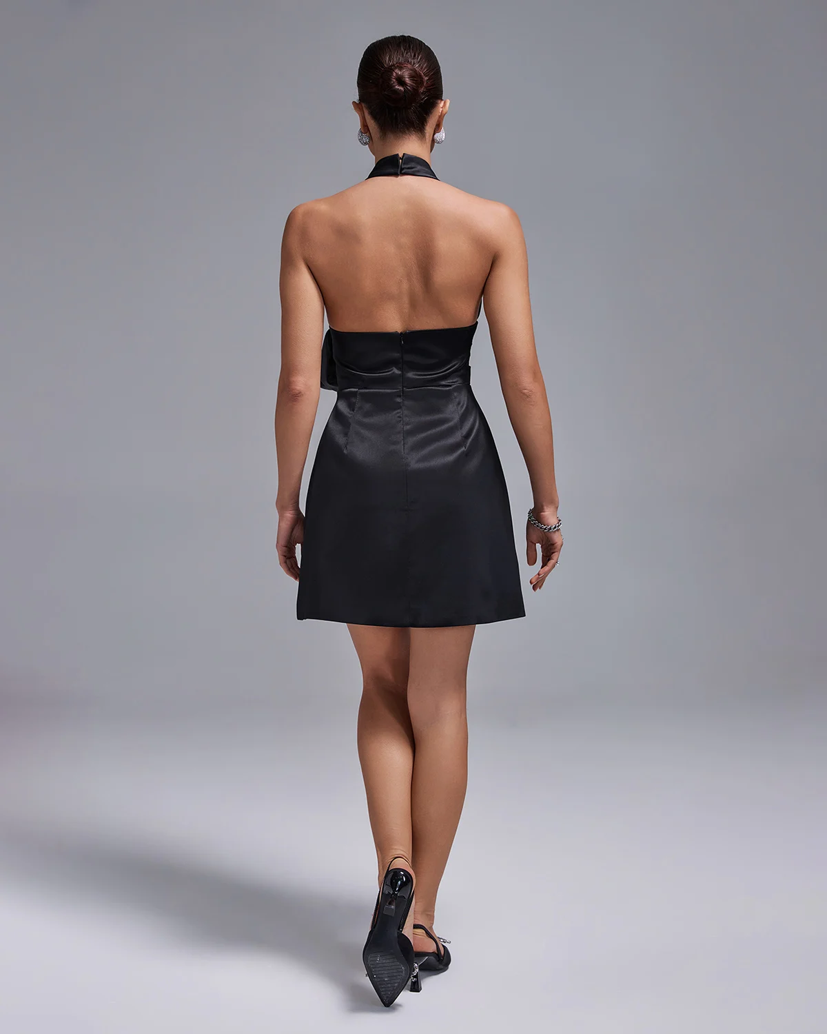Ocstrade 3D Flower Design Club Dresses 2024 Solid Color Hollow Out Halter Backless Pleated Mini Dresses Club Party Sexy