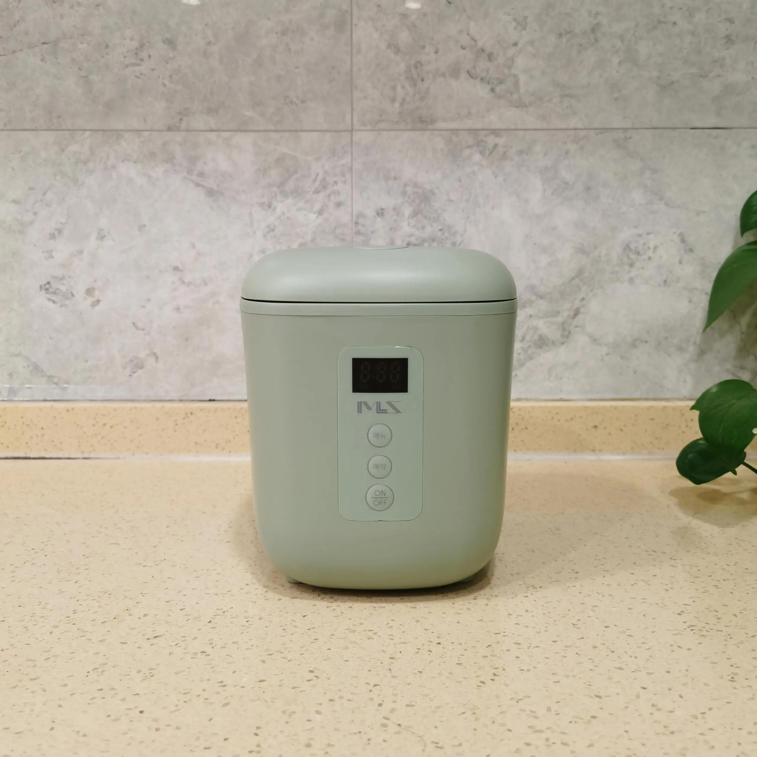 Mini Portable Hot Sell Intelligent LED Display One Touch Click Non Stick Coating Aluminium Inner Pot 1.2L Rice Cooker