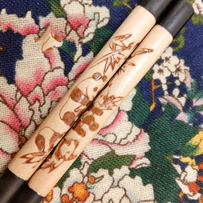 Wholesale Chinese Chopsticks Gift Box with Panda Ceramic Rack Couple Reusable Dishwasher-safe for Eating Cooking