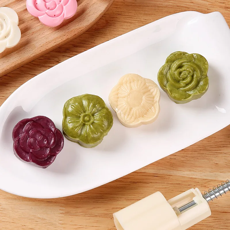 DIY Home Mooncake Mould Flower Shaped Mooncake Mould Hand Pressed Fudge Mooncake Mold Kitchen Gadgets Cookie Cutter