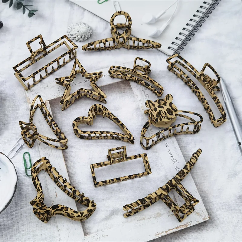 Wholesale Korean fashion high quality hair accessories 9cm acetate hair claw simple large women clips hair claw