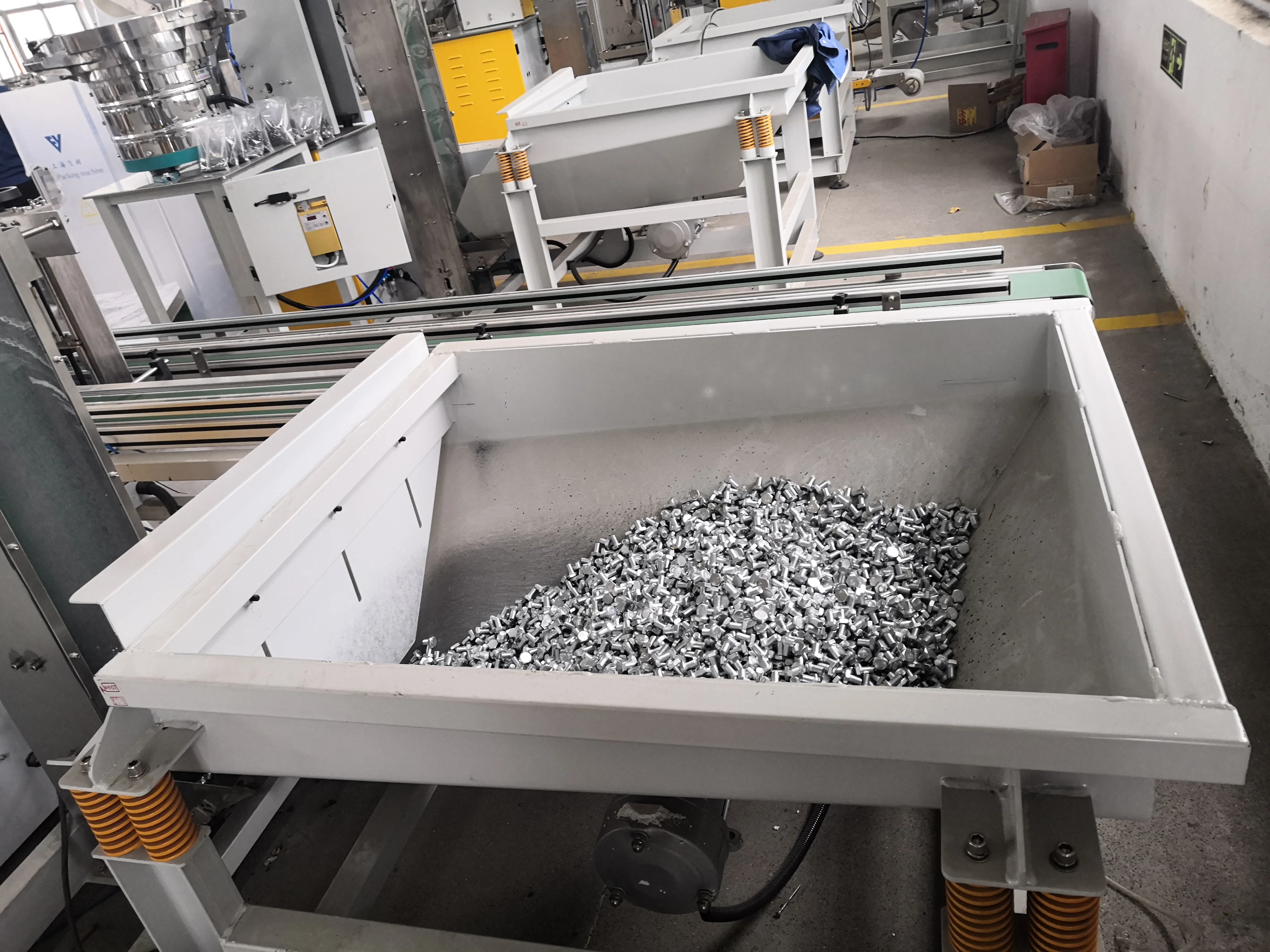 Professional Supplier Nail Nut Bolt Screw Packing Machines