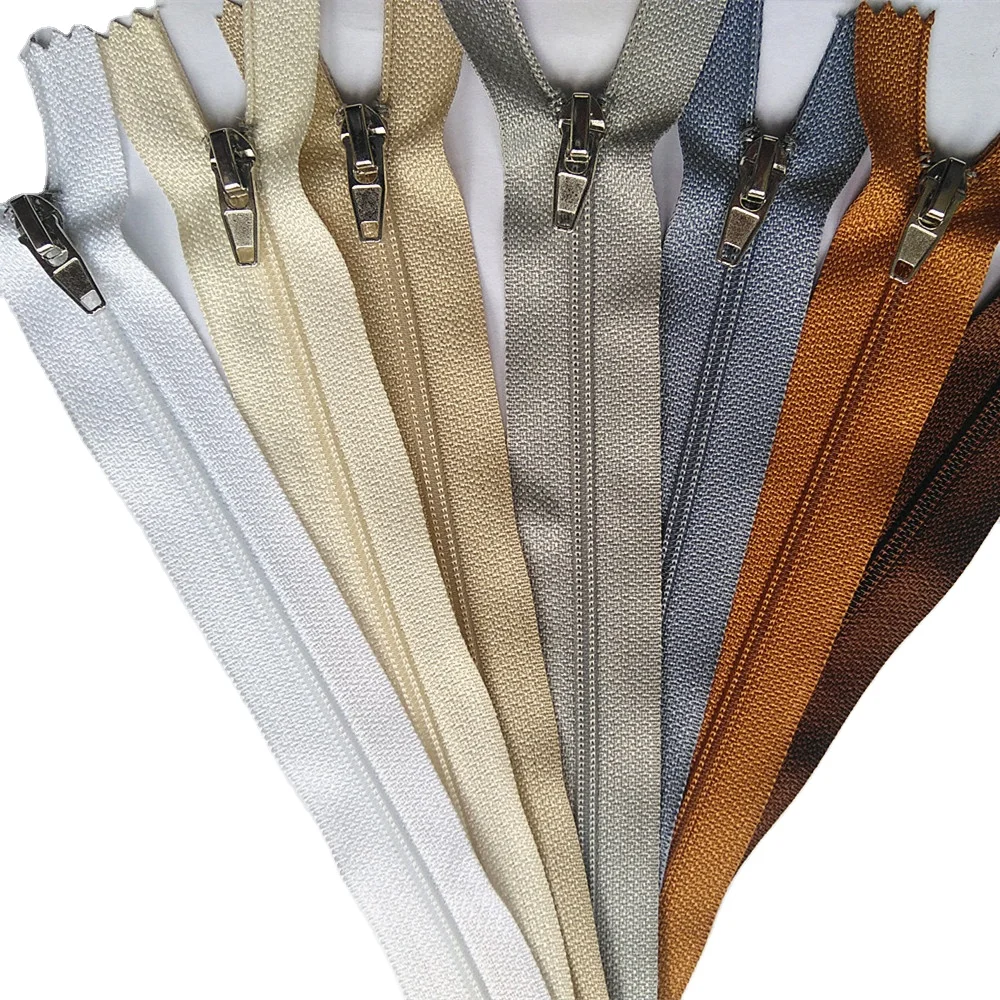 
Manufacturer produces 3#Nylon heat sealing tape for seamless colorful zipper for pocket 