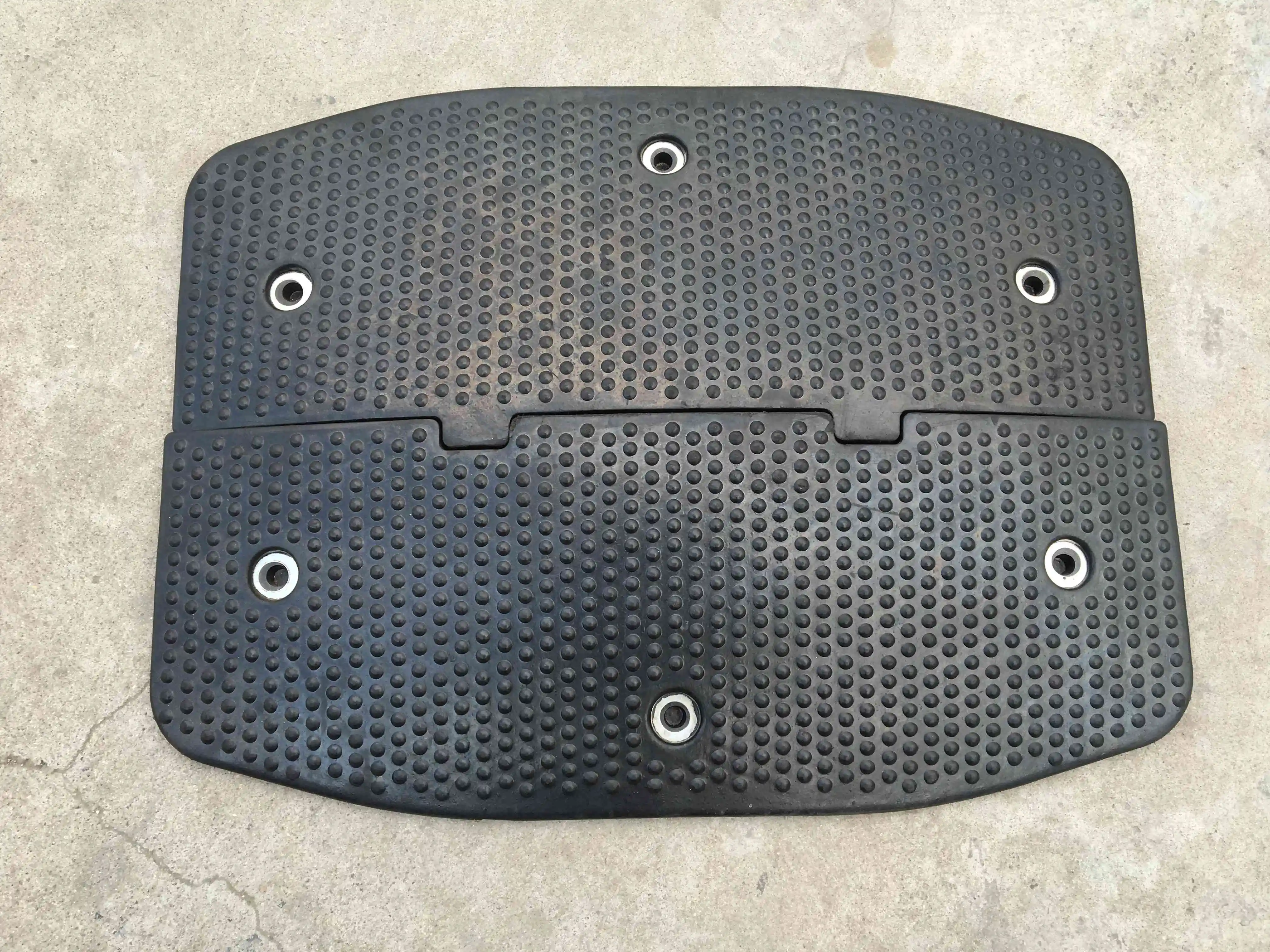 Rubber Speed Bump
