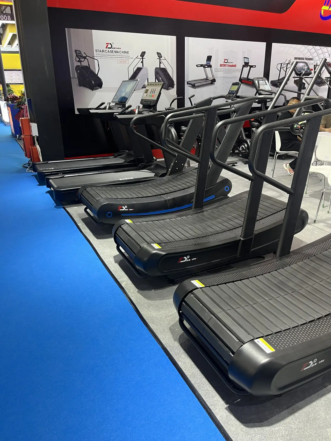 S New design Curved Treadmills Manual Curved Commercial indoor fitness treadmill