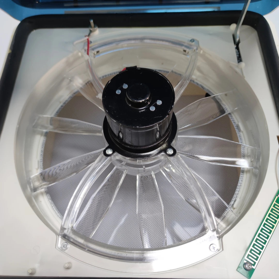 MAYGOOD top quality MG22RH RV Roof Hatch 280x280mm manual operation for caravan and trailer