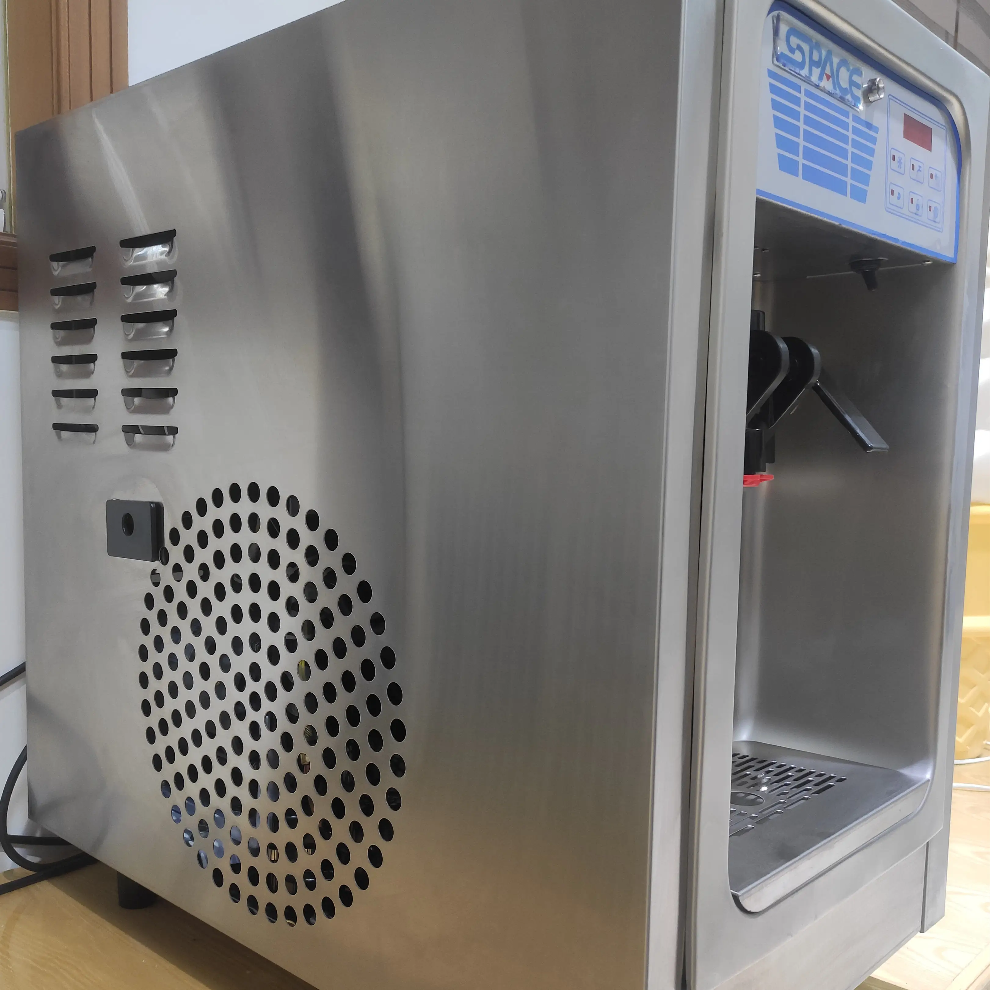 CE ETL approved one nozzle soft serve ice cream making machine Italy frozen yogurt maker