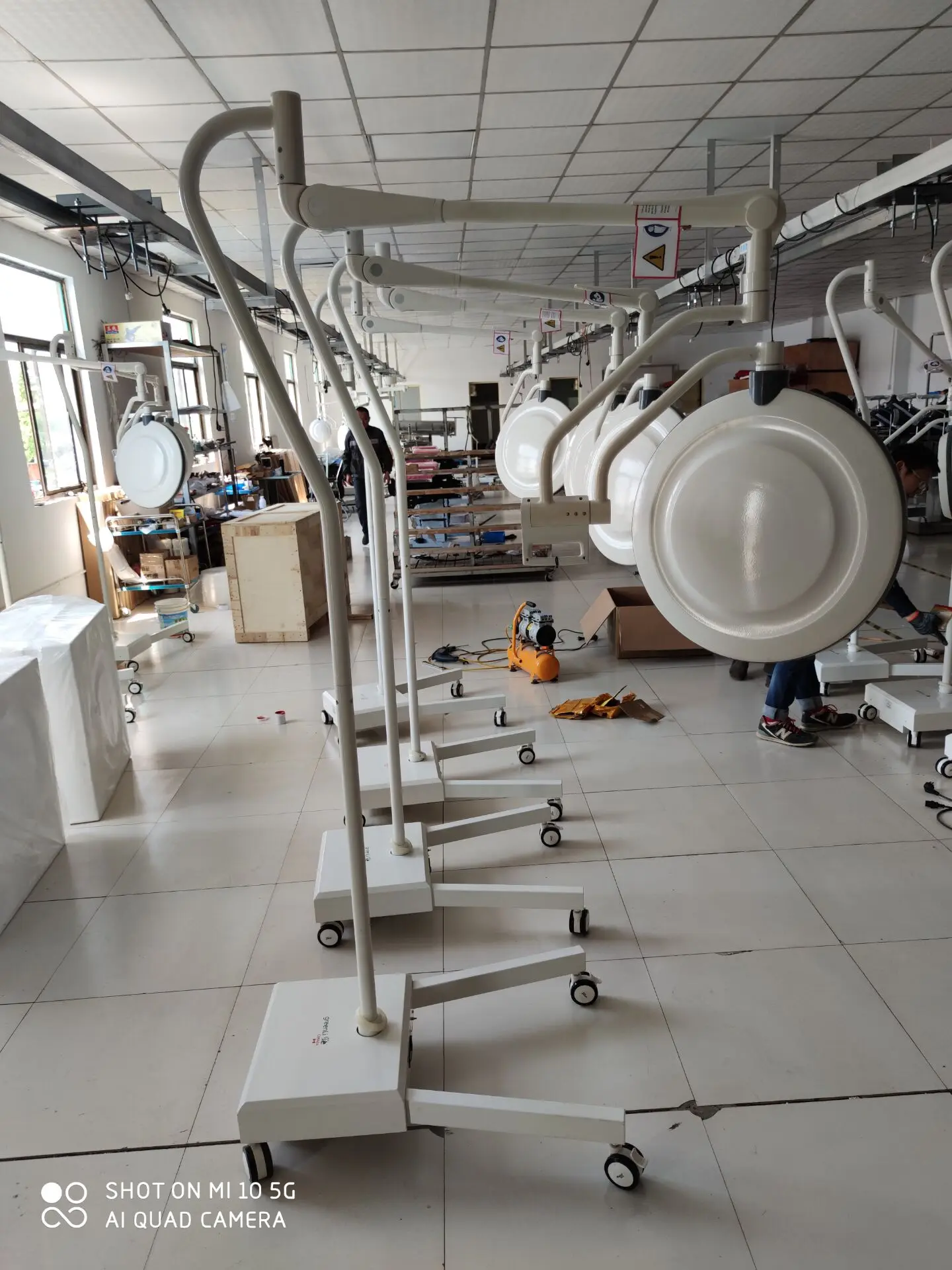 Больничная клиника, медицинское мобильное освещение операционной