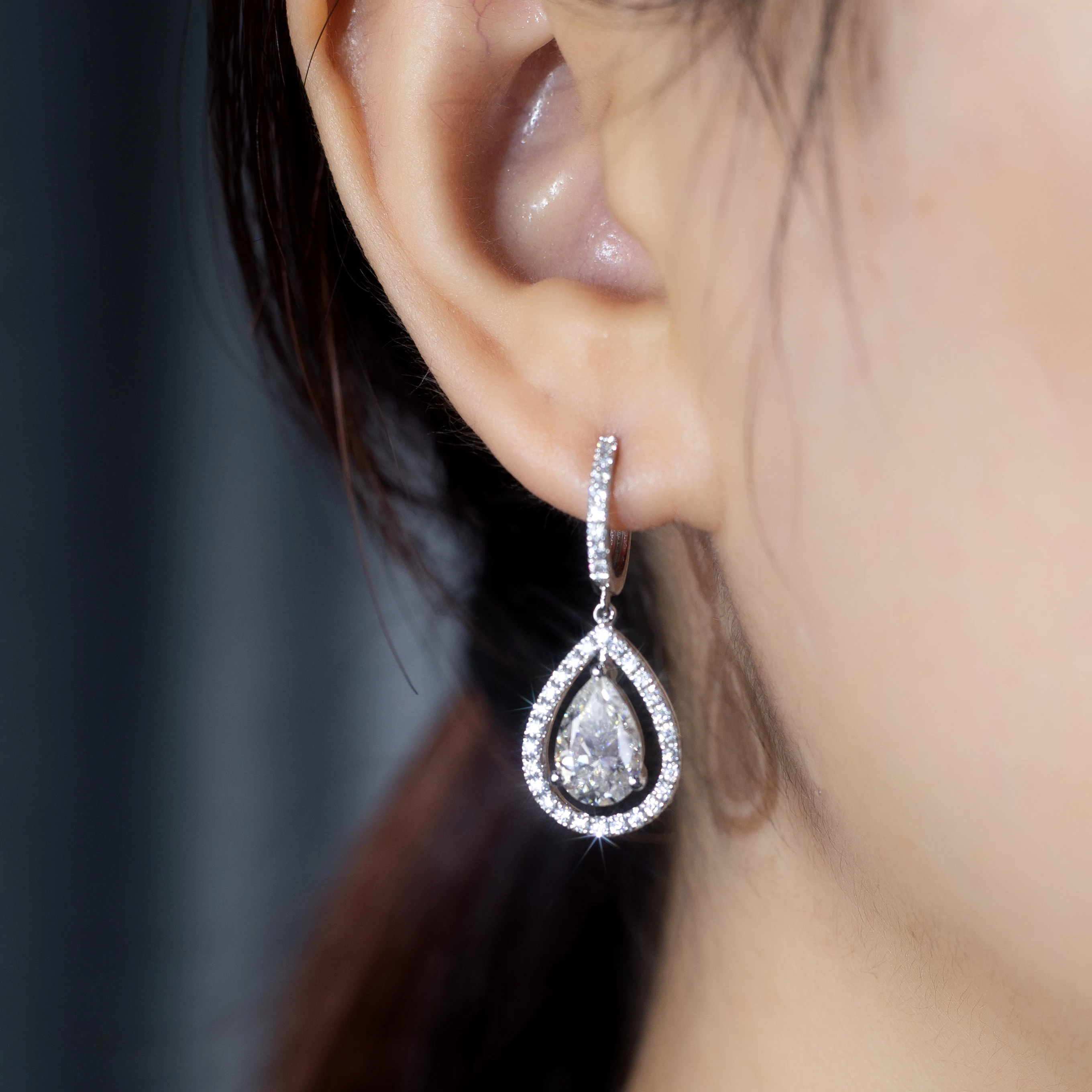 Mishang Jewelry 18K White Gold Pear Brilliant Cut D VVS1 Lab Grown Diamond Drop Earrings Lab Grown Diamond Hoop Earrings