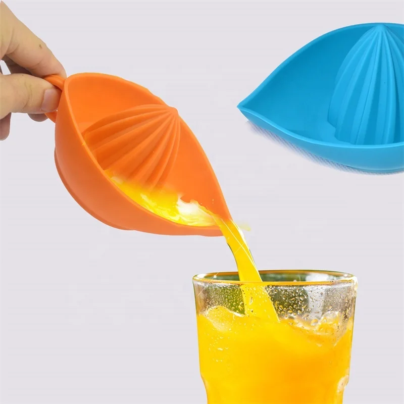Creative Hand Press Silicone Kitchen Gadgets Portable Lemon Squeezer Best Manual Orange Lime Juicer Tool