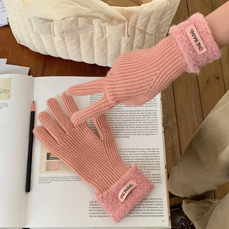 Wholesale Thick Warm Full Fingers Knitted Glove Soft Touch Screen Solid Color Gloves
