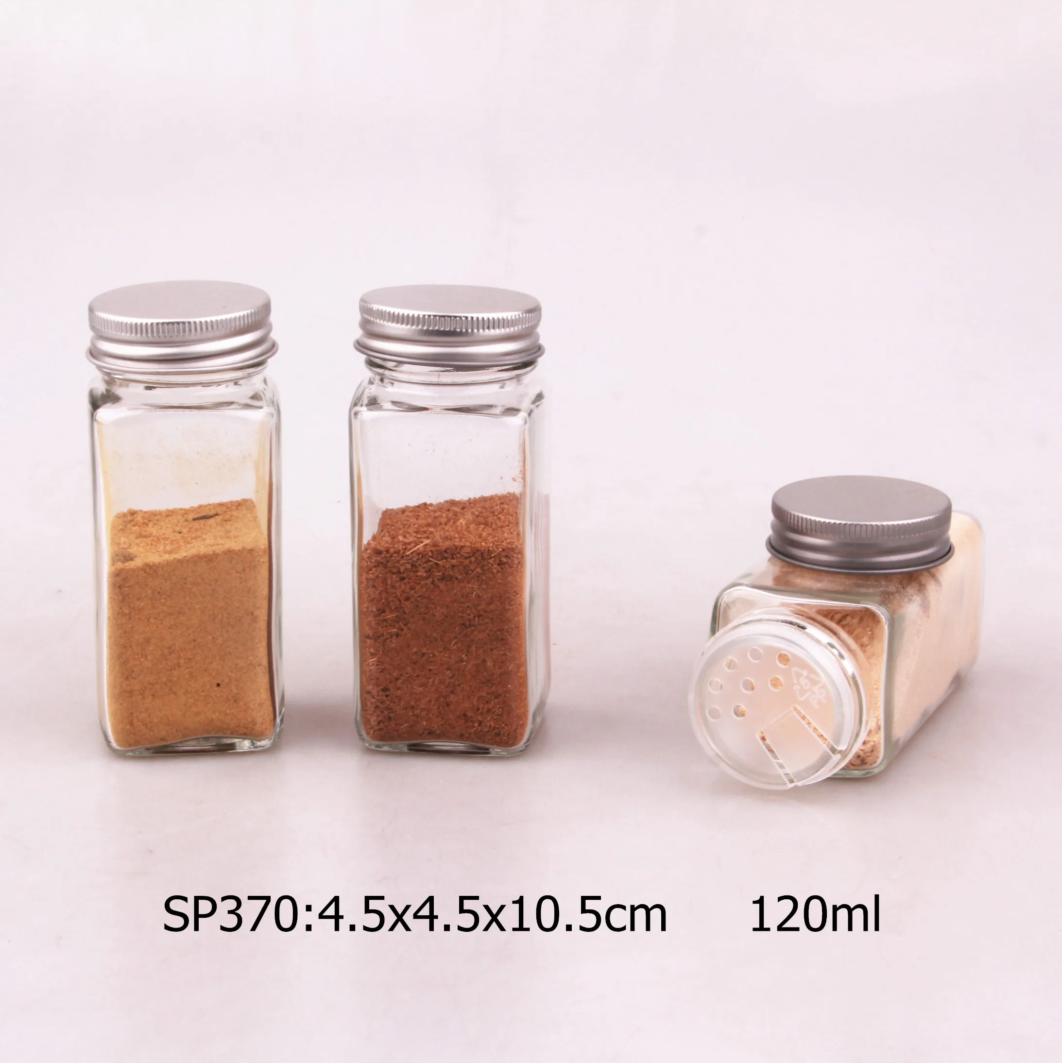 Wholesale 4oz 120ml custom kitchen cheap square small glass spice jars with silver metal shaker lid tops kitchen storage decor