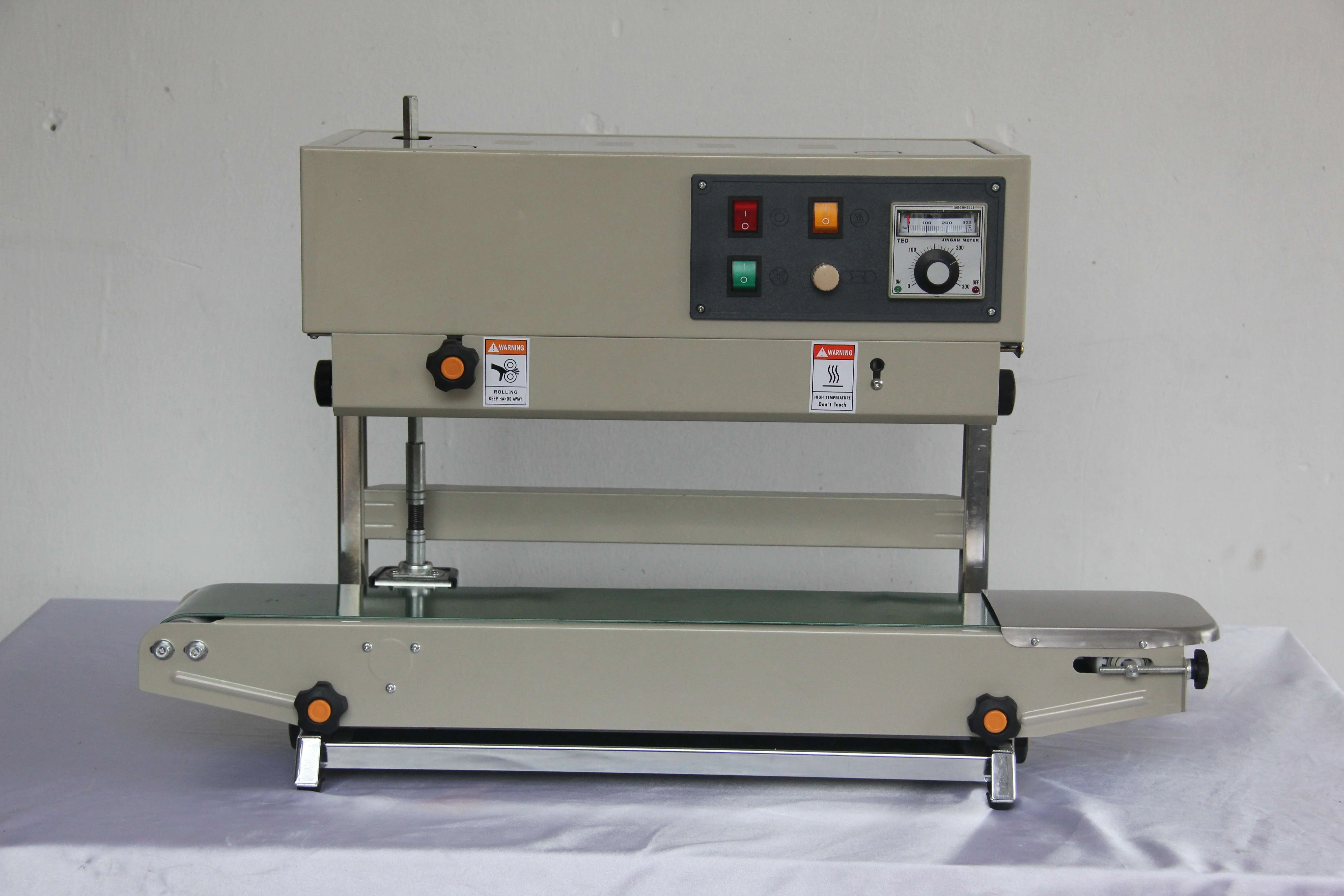 FR-900V Continuous Band Sealer Plastic Bag Film Sealing Machine with Conveyor for Food Packing