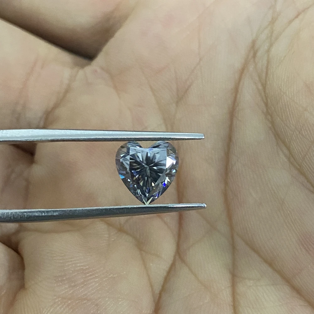
Romantic Heart Shape Gray Color Lab Grown Moissanite Diamond Wedding Ring Gemstones with GRA Certificate 