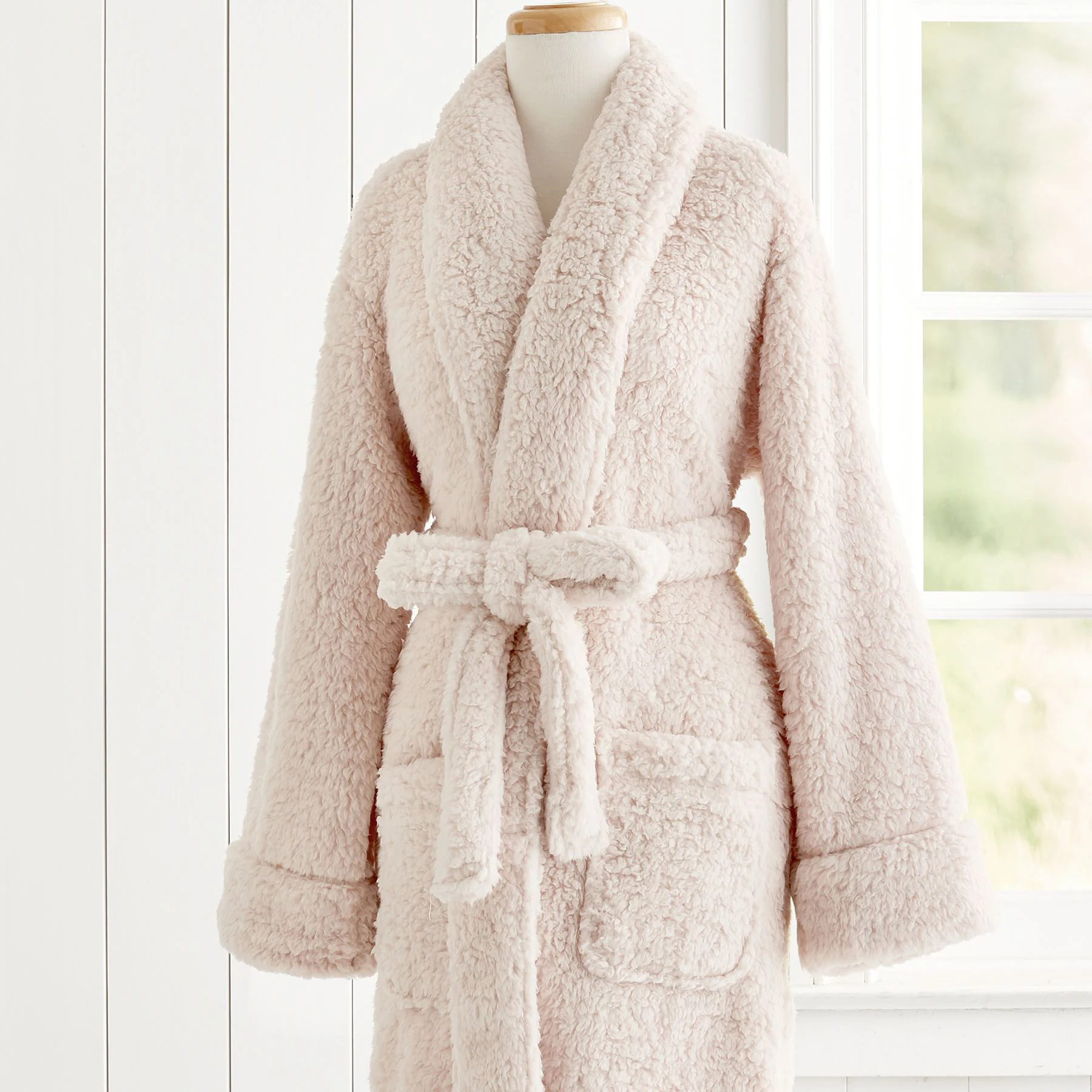 Wholesale Highly Recommend Thick Super Soft Teddy Bear Fluffy Luxury Women Sherpa Fleece Bathrobe