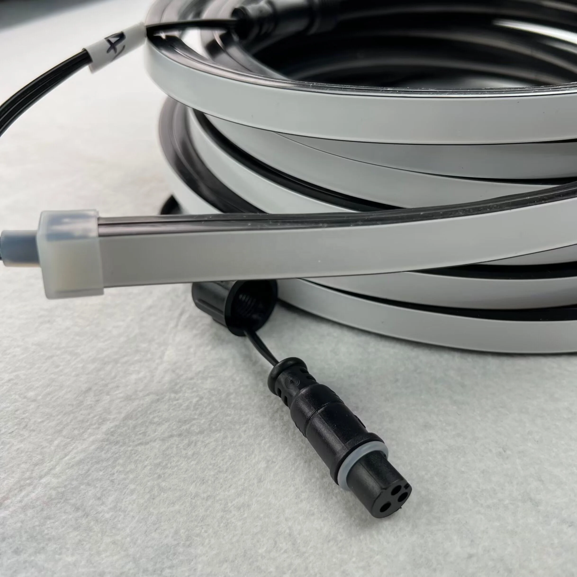 Size:12mm*12mm/5m/roll neon WS2811 12V/24Vled pixel strip,84/96LEDs/m,waterproof in black frosted silicon neon tube