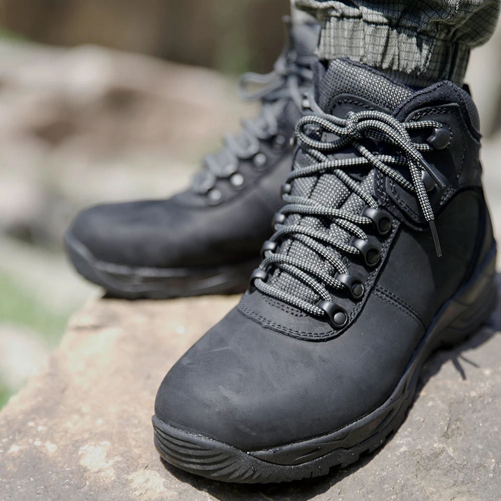 Hiking Shoes Water Proof Genuine Leather Hunting Boots EVA + Rubber Sole Mountain Climbing Sneaker Safety Shoes For Men