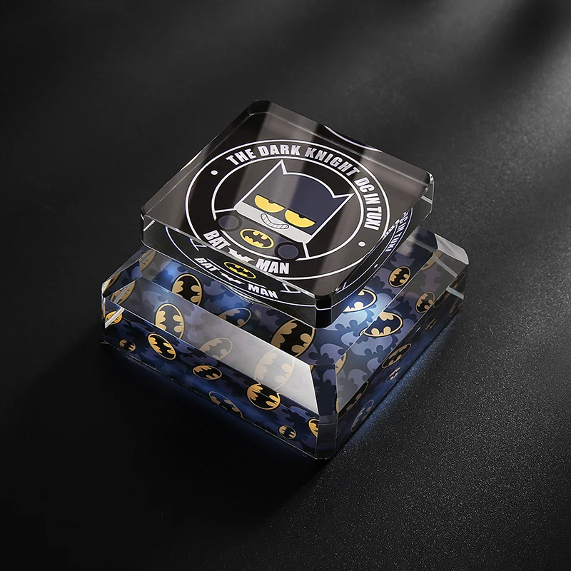 
Air Freshener Decoration Customized Crystal Perfume Bottle Seat 