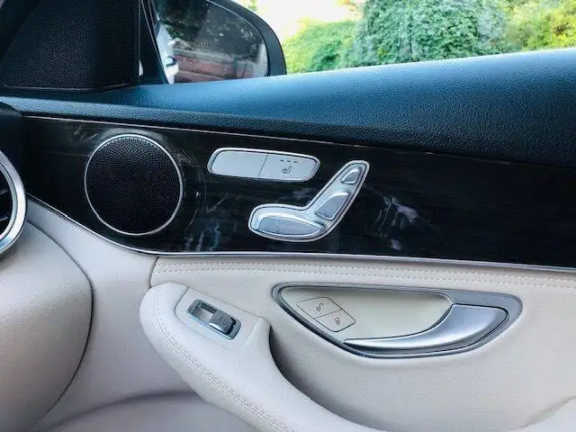 2015 Mercedess-Benzz C-Class C 300 4dr Sedan 74,490 miles