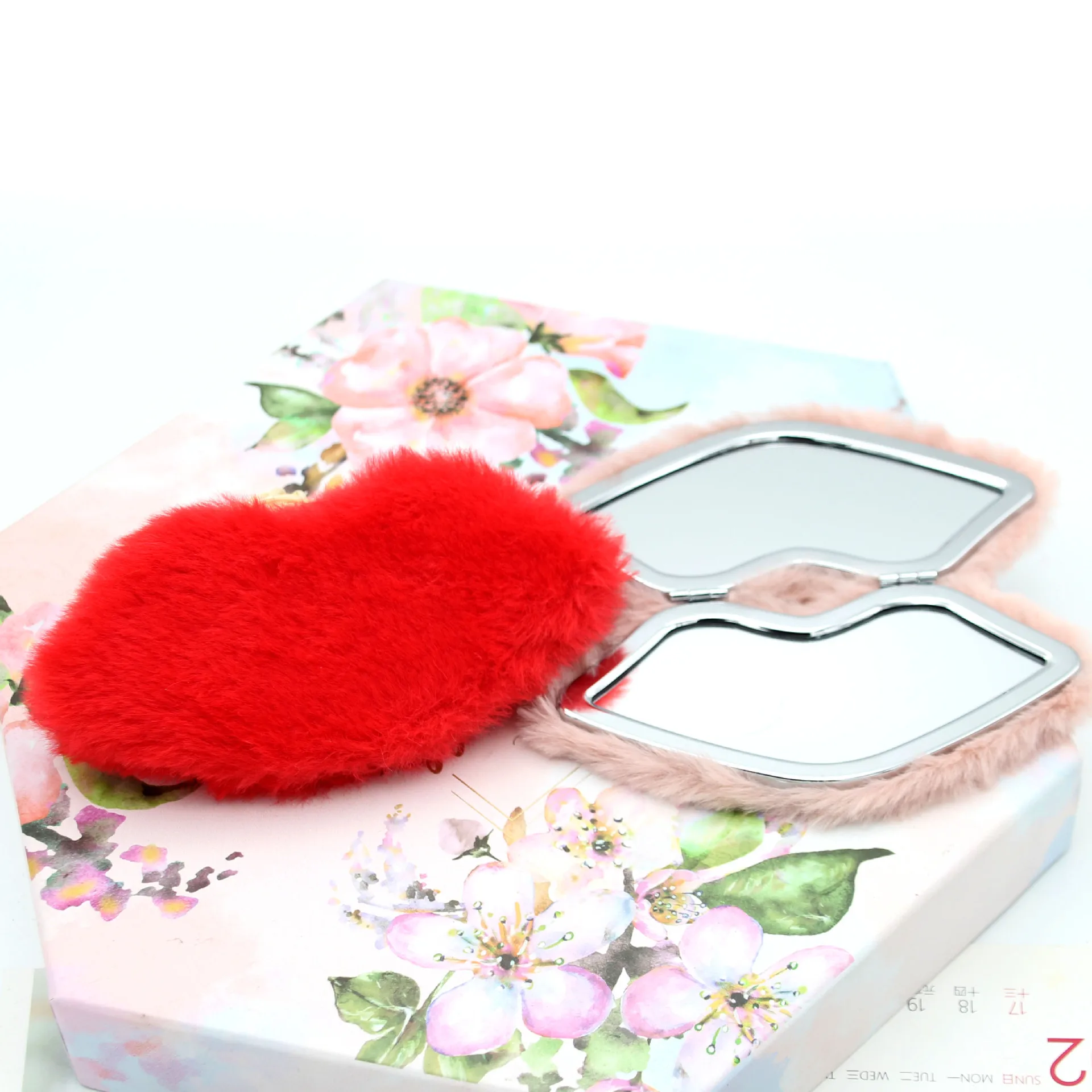 Hot Selling Cheap Small Mirror Plush Soft Lip Double Size Cosmetic Mirror Compact Pocket Beauty Mirror