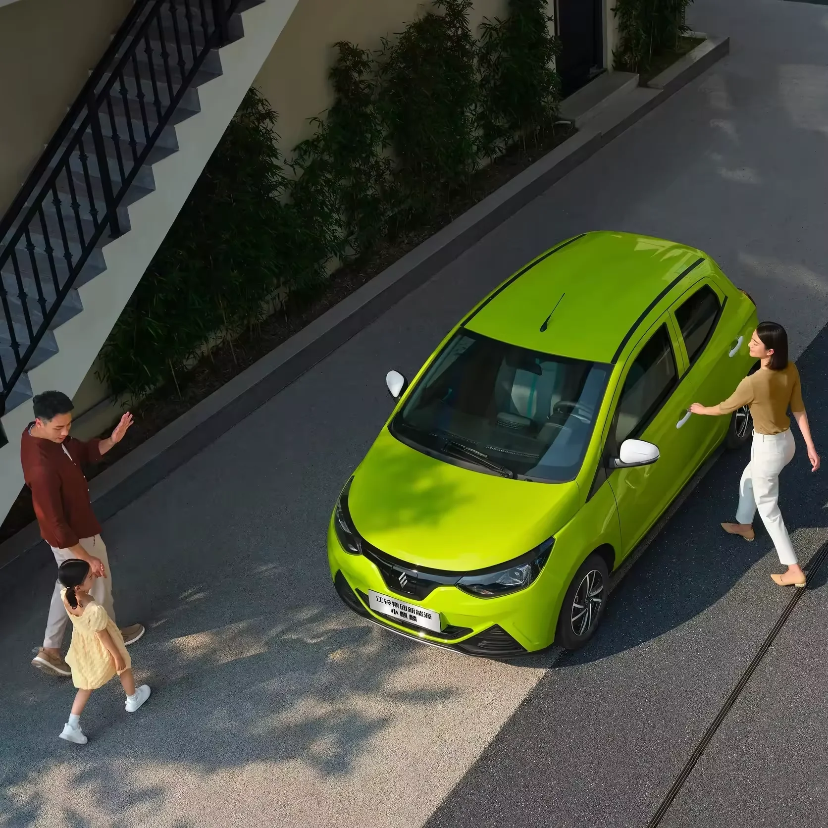 2023 New cars Reynold Jiang ling Group Little Kirin 4 seater cheap mini cars In Stock Little kylin Mini Electric Cars