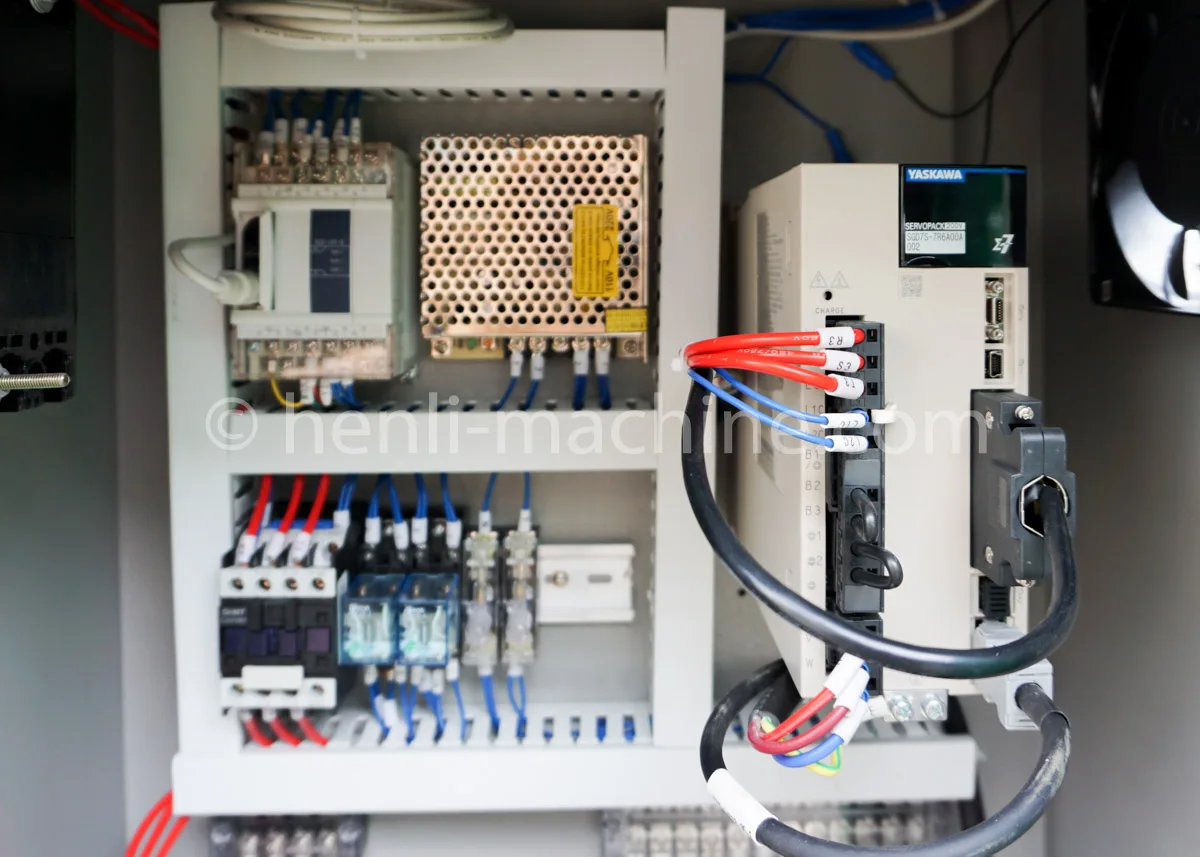 Japan Mitsubishi PLC Program Control  nc feeder machine for stamping machine to produce fax machine hardware accessories