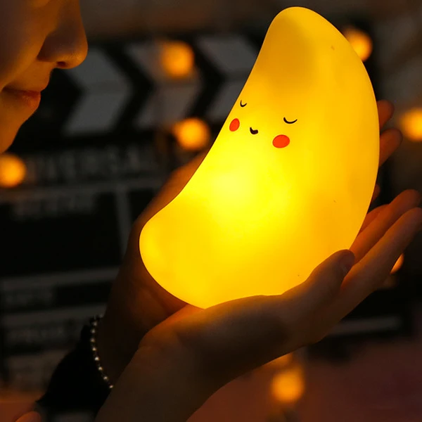 Hot Sale Cartoon Animal Vinyl Led Night Light Toys for Kids Sleeping Cute Mini Unicorn Moon Star Table Lamp Fruit Desk Lamp