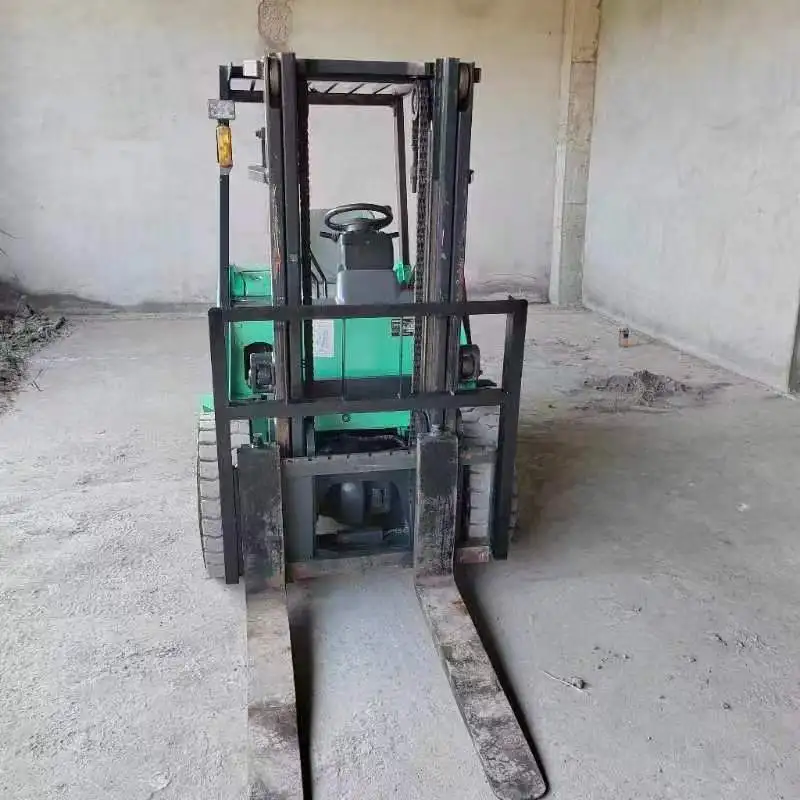 best price good quality MITSUBISHI FD30 3 ton used secondhand diesel forklift with spare parts