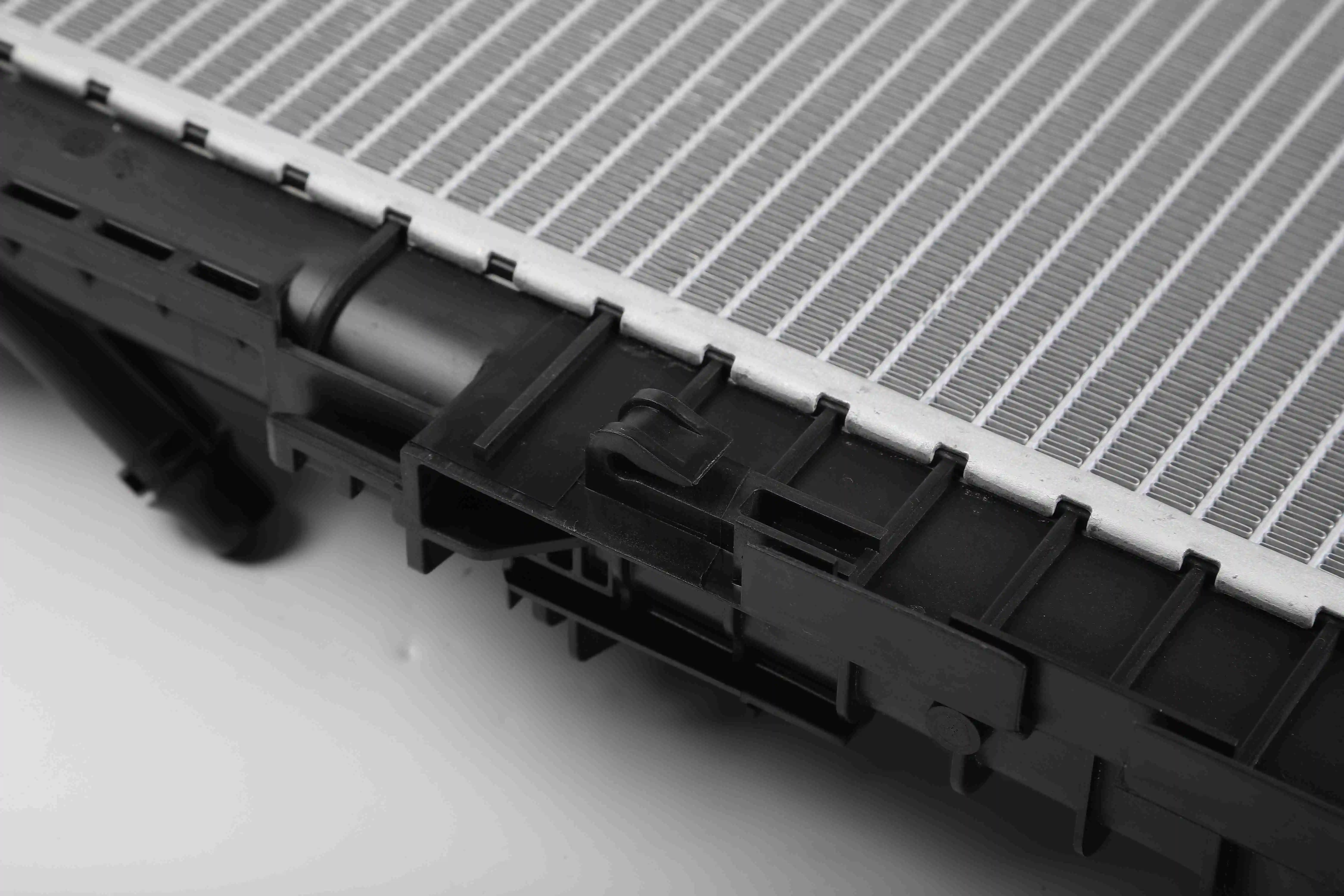 Auto Spare Parts Water Cooling System Oil Cooler Radiator Prices Engine Radiator for TOYOTA16400-62150  16400-62150