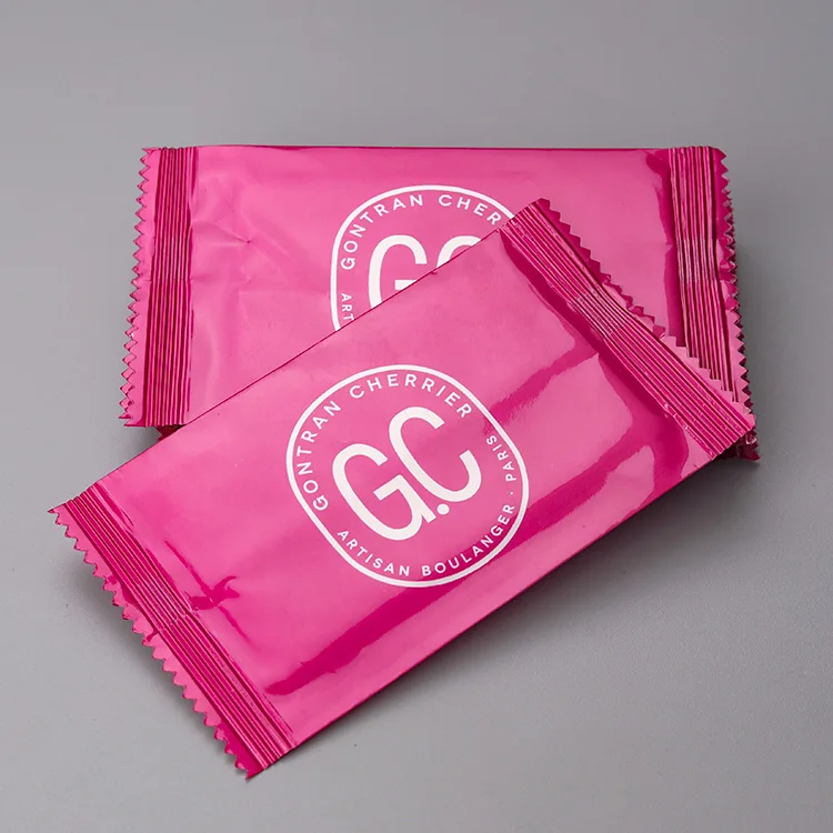 OEM private label Individual wrapped face hand clean wet wipes
