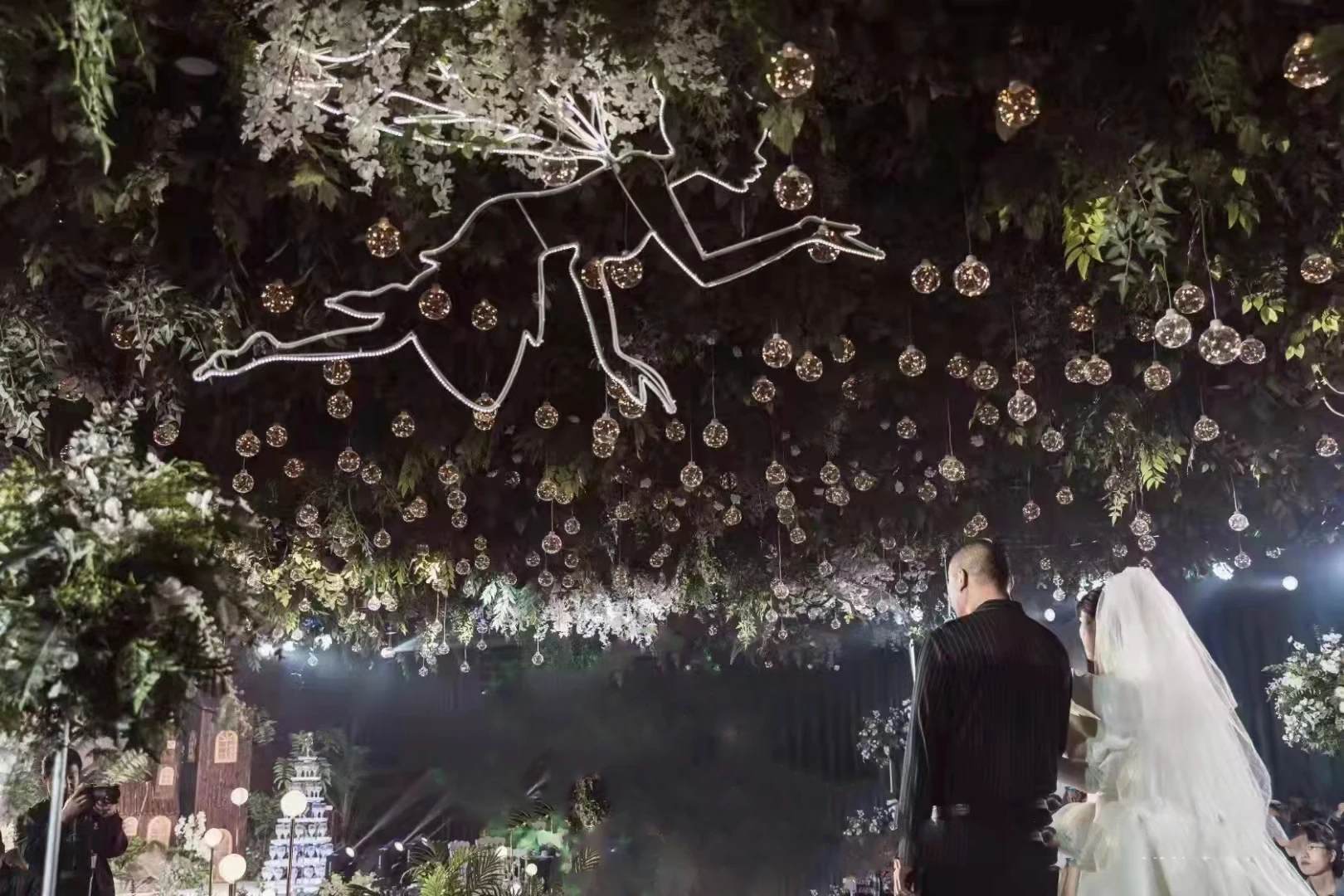 Hot selling Hanging Patio decoration Base Globe copper wire Bulbs for Garden LED String Lights Wedding Hanging Lights Ceiling