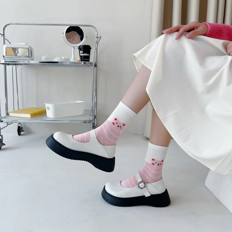 Funny cartoon rabbit strawberry sock breathable Cotton Japanese Korean socks custom logo OEM design pink lace crew socks