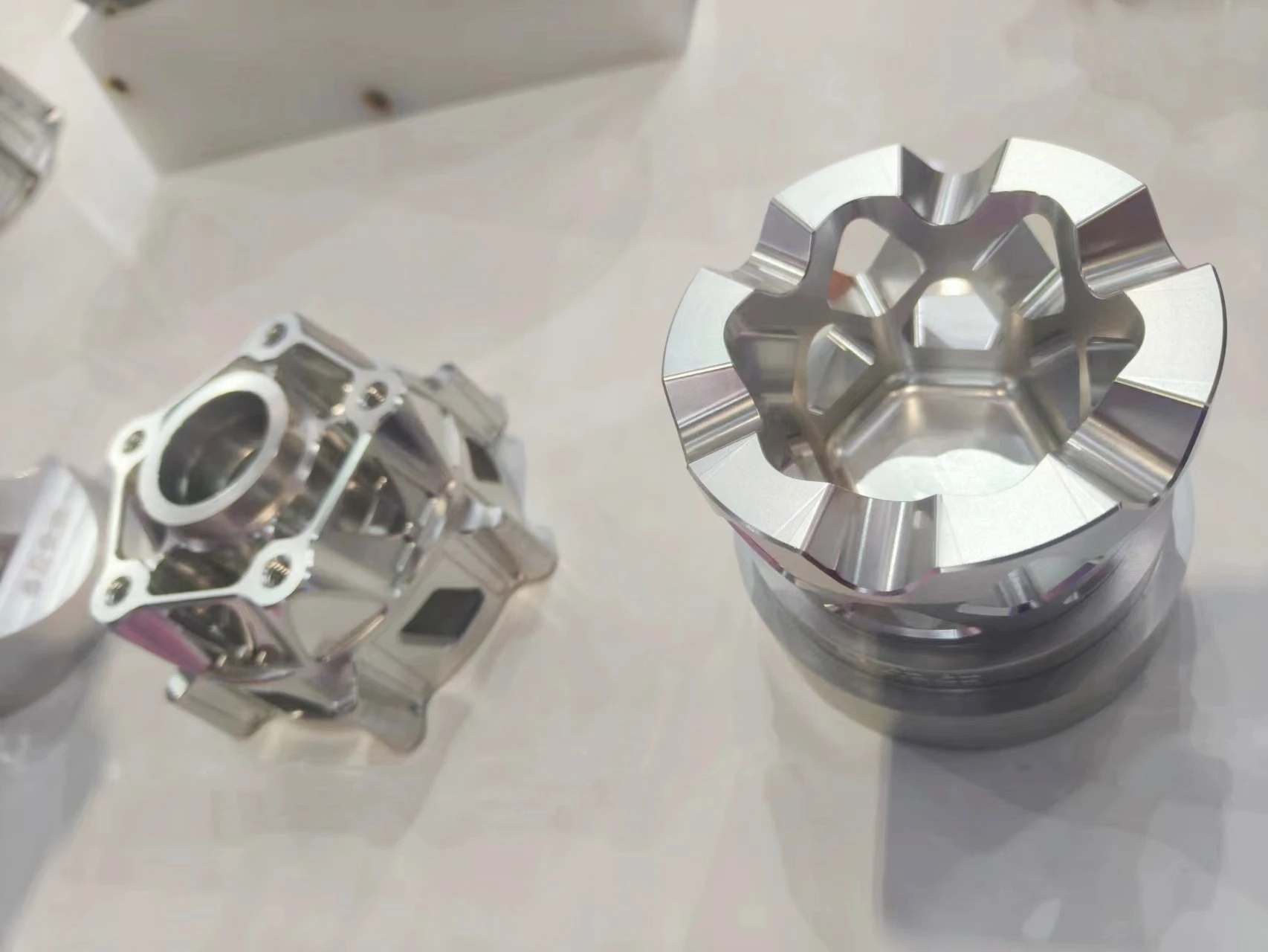 Small Quantity Prototype 0.01mm Precision Fabrication Services Custom Titanium Stainless Steel Aluminum CNC Machining Parts