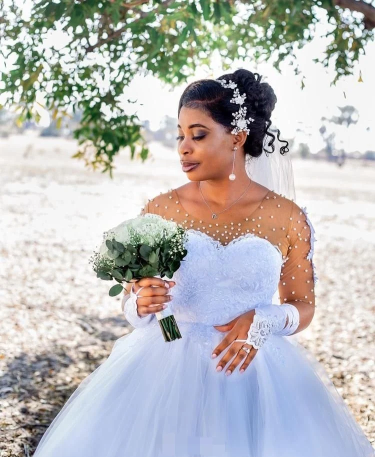 New arrival Appliqued Lace Beaded Bridal Dresses white Cheap long sleeve puffy Ball gown Wedding dresses MW76