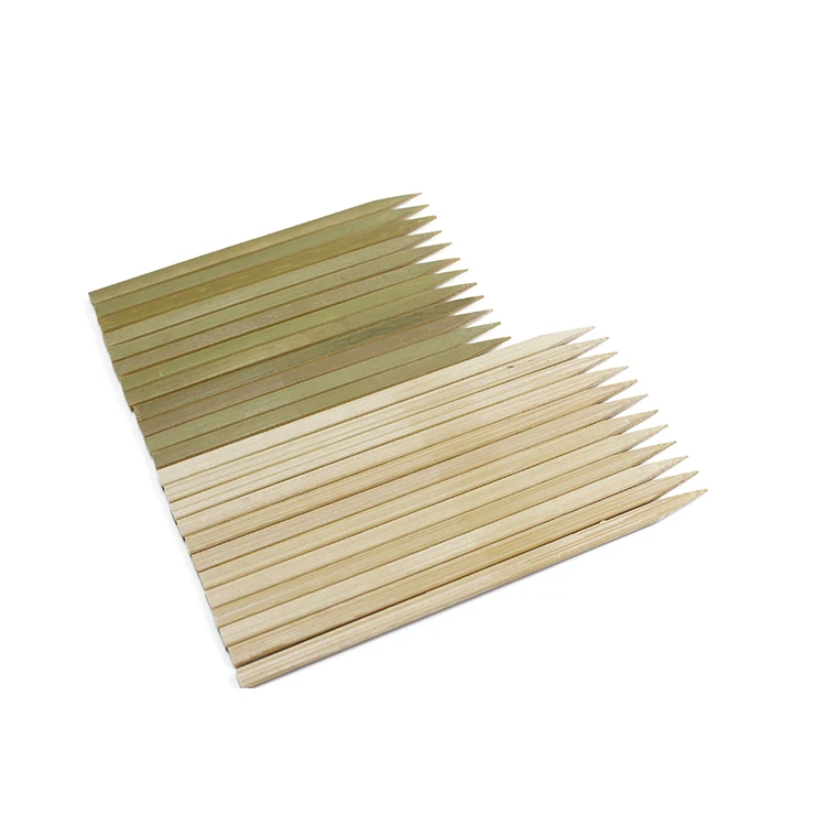 2024 Wholesale Natural Bamboo Flat Skewer Craft Sticks Grill Flat Skewers Outdoor BBQ Food Cleaning Custom Logo Bag Packed Party