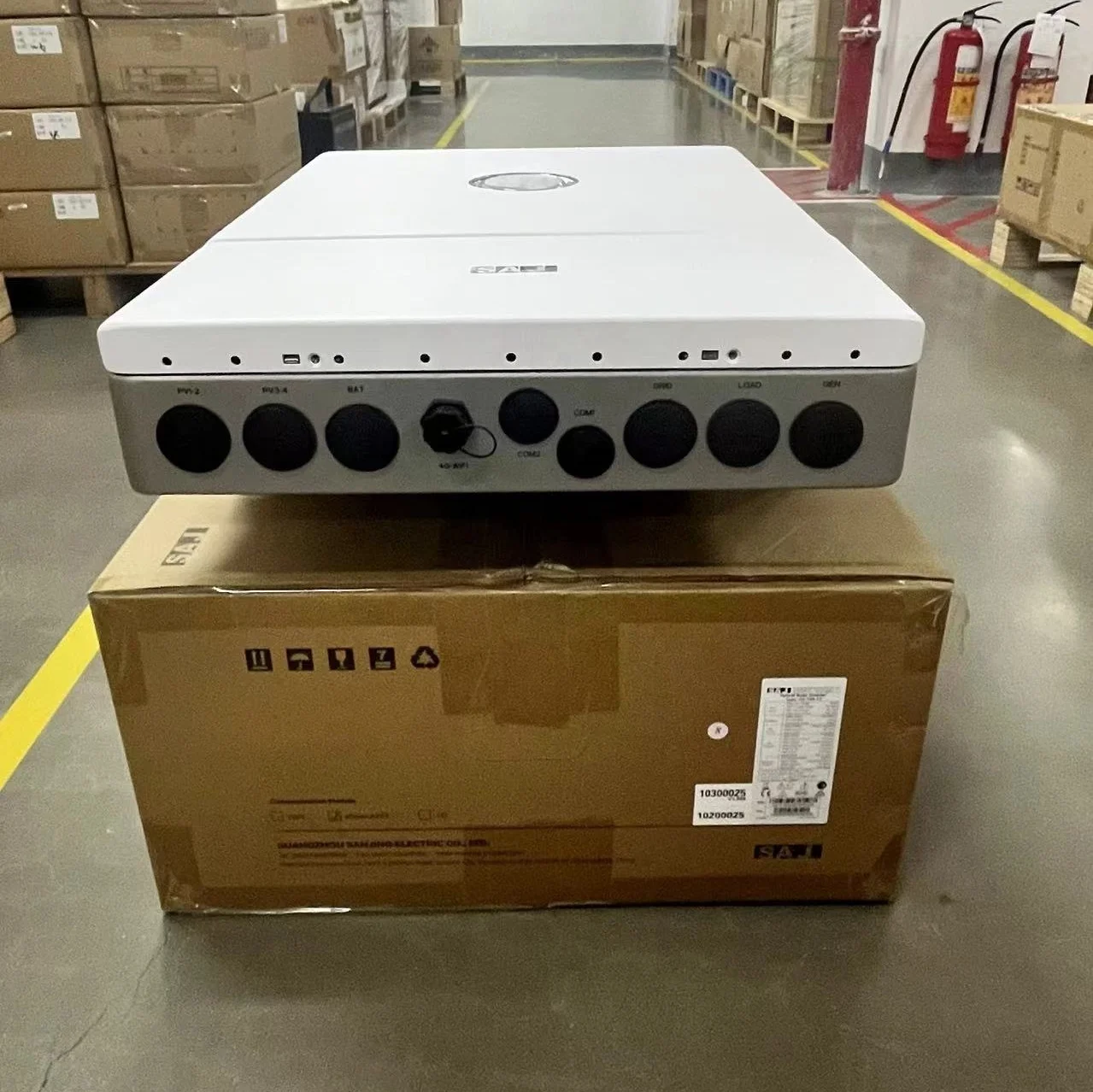 SAJ US 12KW With MPPT Charge Controller UL CEC Split Phase Hybrid Solar Inverter