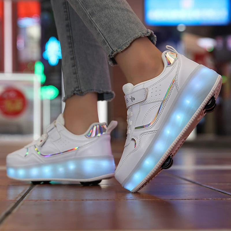 Kids Fashion Sports Skate Shoes, Deformation Flashing Roller Skates, 2 in 1 Wheel Removable Pulley Parkour Walking Shoes.