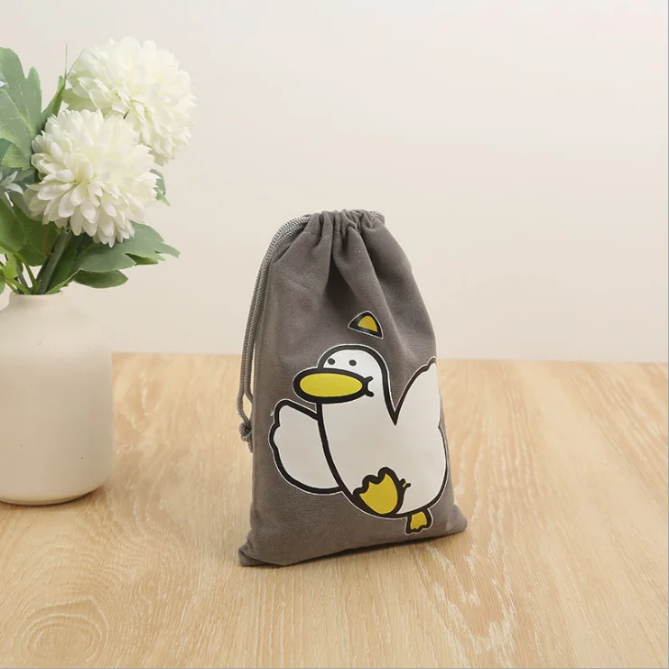 Custom Velvet Fabric Jewelry Cosmetic Gift Packaging Pouch/Bags/Envelope with Logo/Label and ButtonHot sale products