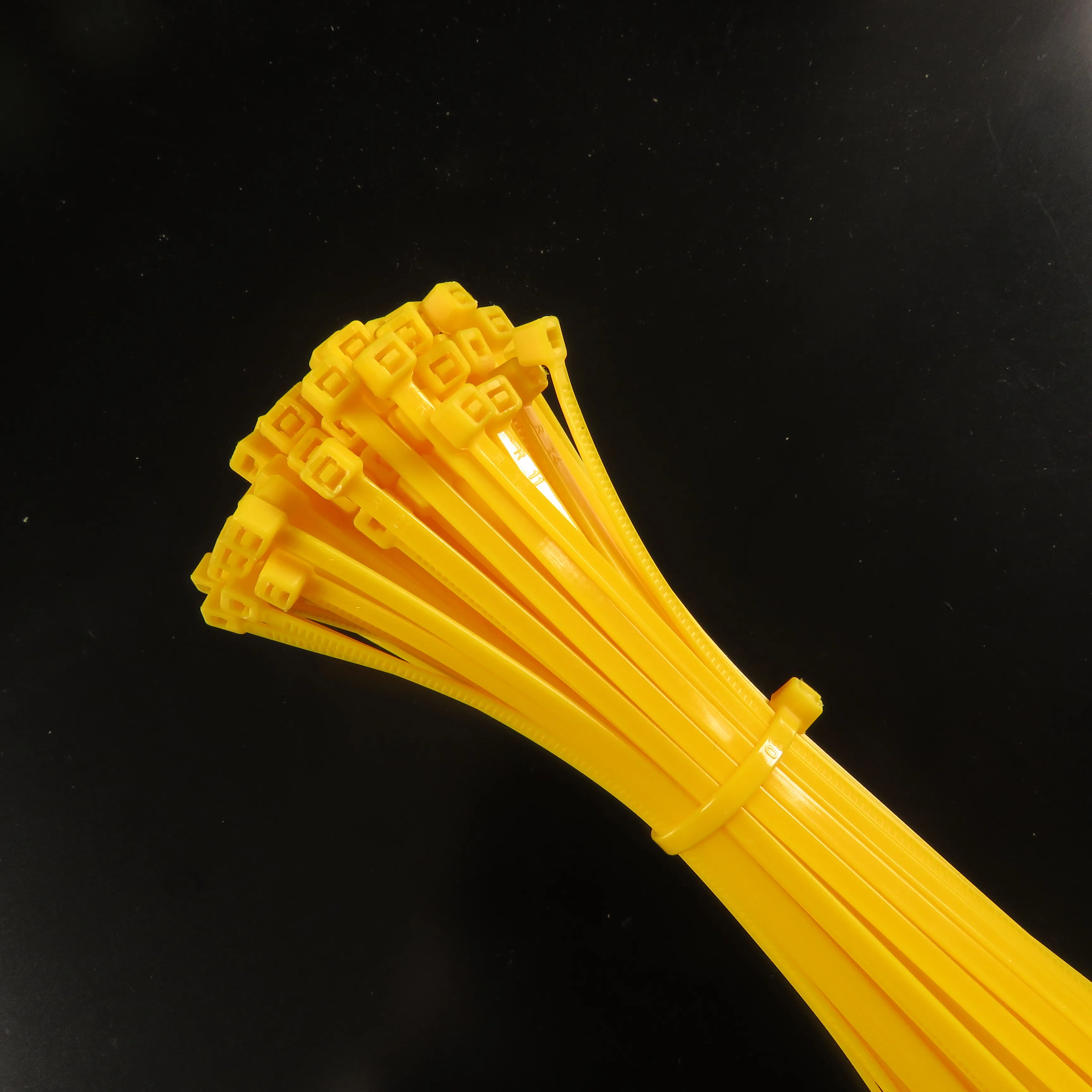 3*120mm nylon cable ties data cable ties customisable cable ties