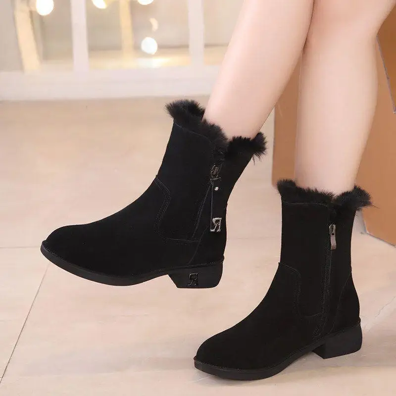 Women Boots 2024 New Arrivals High Quality Oversized Winter Boots For Women Fashion Casual Hot Sale Trendy Womens Winter Boots