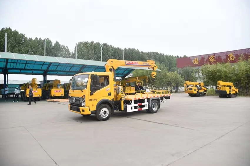Chinese Brand Straight Arm Heavy Duty New Truck Crane Machine Price 4 Ton Hydraulic Telescopic Boom Truck Mounted Mobile Crane